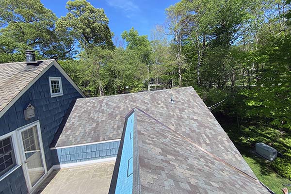 new home roofing skylight