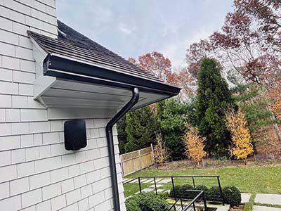 New Shiny Seamless Gutters